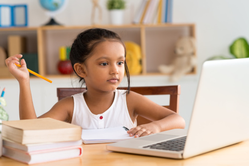 7 Reasons to Enroll Your Child in an Online Elementary School